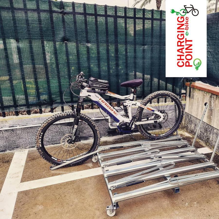 Residence Colibrì Family&Bike Loano Ngoại thất bức ảnh
